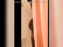 Huge Butt Nigga Shower on Periscope